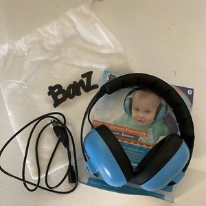 Baby Banz bluetooth infant ear muffs